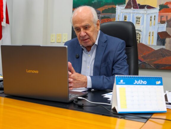 Vice-governador Serafim Corrêa destaca avanço de projetos que podem reduzir preço dos com…