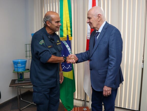 Vice-governador Serafim Corrêa recebe comandante da Marinha do Brasil e destaca integraçã…